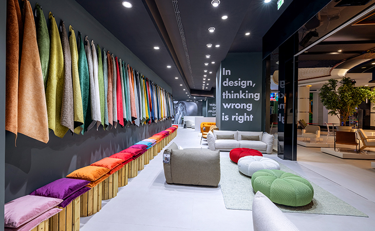 علامة المفروشات الإيطالية ميكي فيراري تفتتح أول صالة عرض لها في الشرق الأوسط